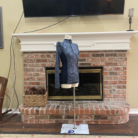 Kyodan zip up grey athleisure/athletic track jacket / XS / Excellent condition - Picture 10 of 13